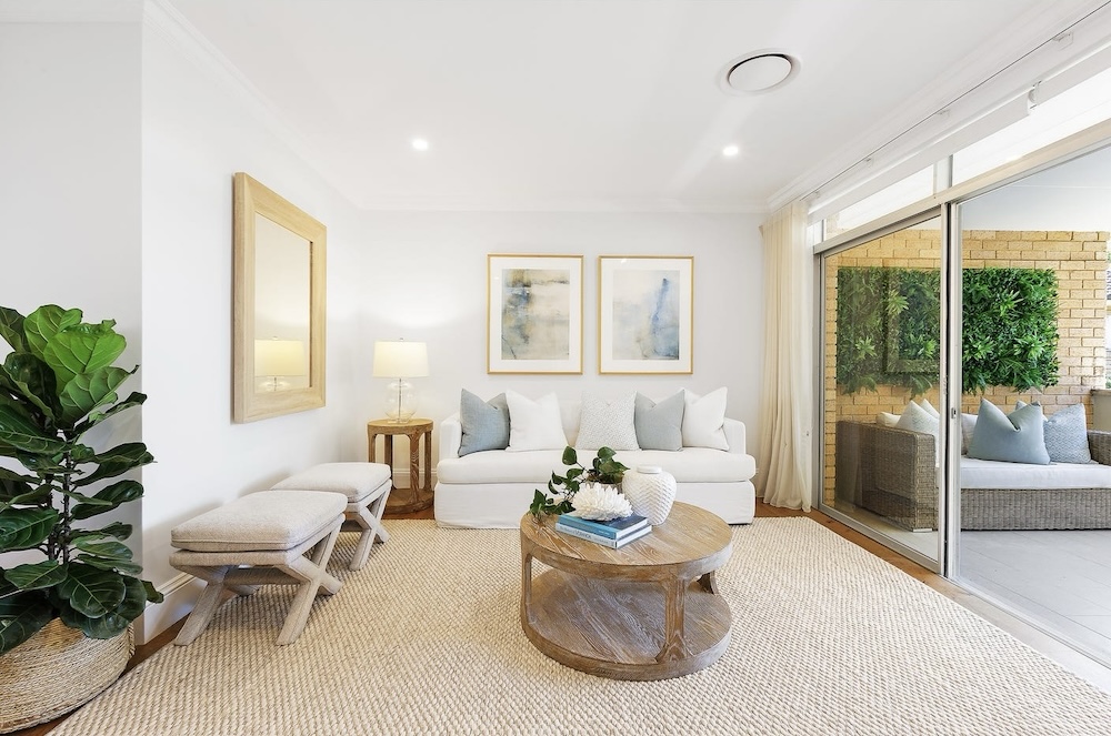 October 2025 top unit sale